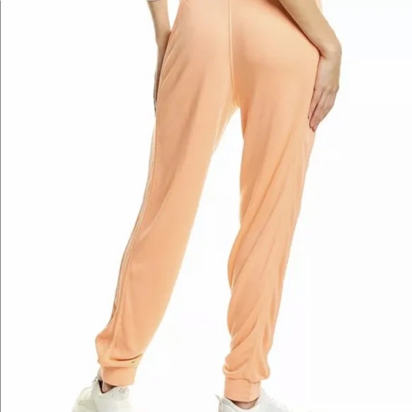 NWT Free People Back Into It Jogger Neon Peach XS/S - Picture 3 of 12